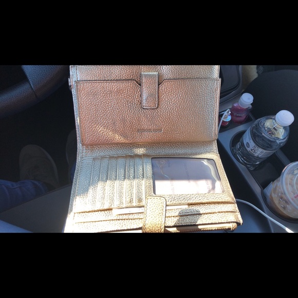 Michael Kors Wallet/Wristlet - Picture 2 of 2